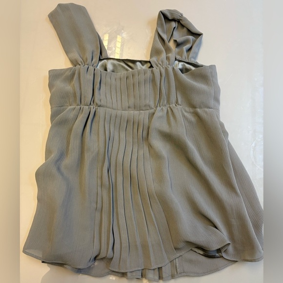 RW&CO. Grey Pleated Sleeveless lined billowy empire top women's size Small - Picture 10 of 11